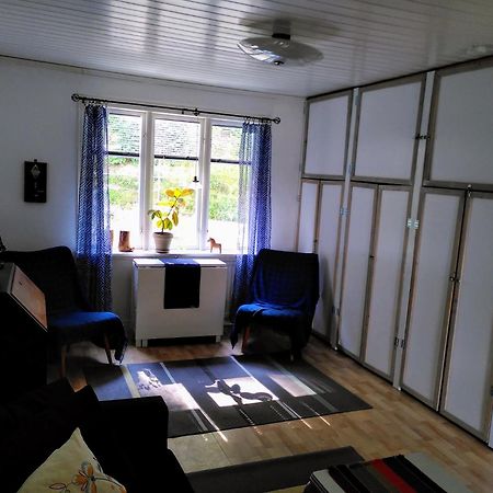 Laegenhet Naturnaera I Henån エクステリア 写真